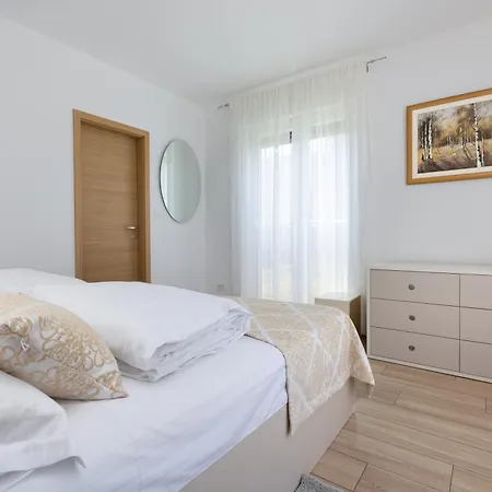 Luxury Vincent Villa *