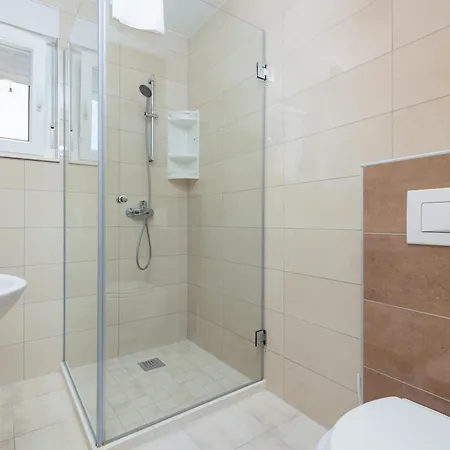 Luxury Vincent Villa Slatine