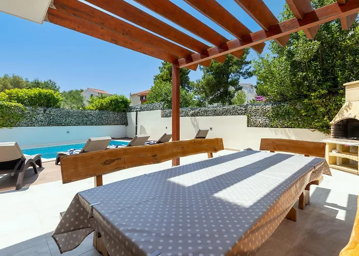 Vila Luxury Vincent Slatine
