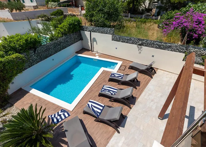 Luxury Vincent Vila *